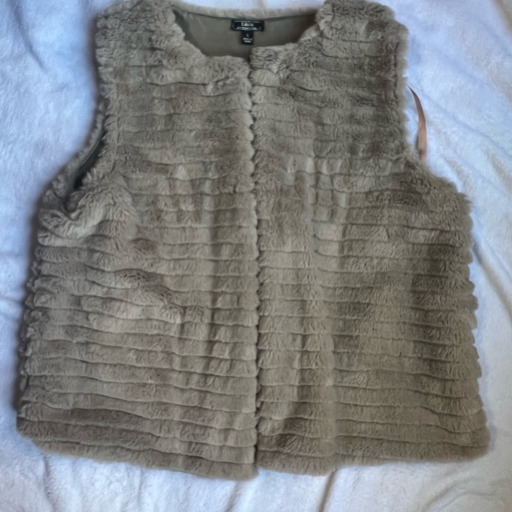 Lisa international fur vest